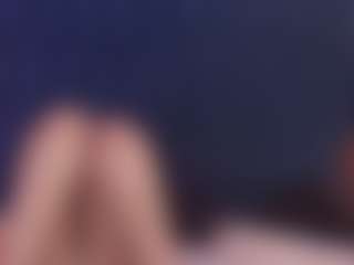 Live cam show with Zoee 8 - Cum on Camsoda