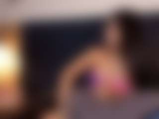 Live cam show with Zoee 8 - Natural on Camsoda