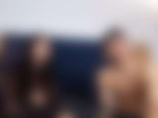 Live cam show with Zoee 8 - Fingering on Camsoda
