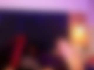 Live cam show with Zoee 8 - Brown Eyes on liverealitysex.com