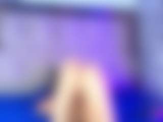 Live cam show with Zoee 8 - Erotic Dance on Camsoda Late Night