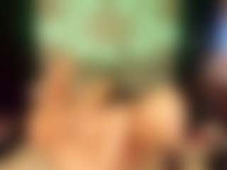 amia-mia's Live Sex Cam Show