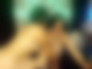 amia-mia's Live Sex Cam Show