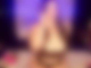 amia-mia's Live Sex Cam Show