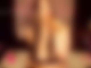 amia-mia's Live Sex Cam Show