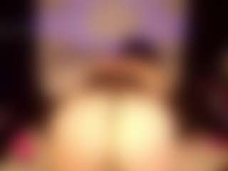 amia-mia's Live Sex Cam Show
