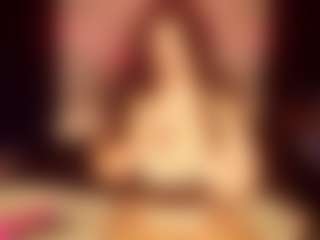 amia-mia's Live Sex Cam Show