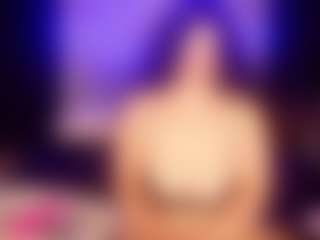 amia-mia's Live Sex Cam Show
