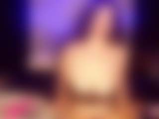 amia-mia's Live Sex Cam Show