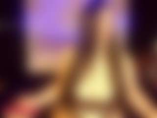 amia-mia's Live Sex Cam Show