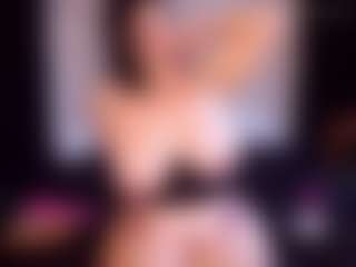 amia-mia's Live Sex Cam Show