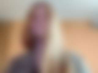 Live cam show with DionnaSeegars - HD on Camsoda