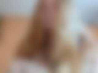 DionnaSeegars's Live Sex Cam Show