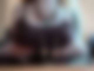 Live cam show with DionnaSeegars - Blue Eyes on Camsoda Late Night