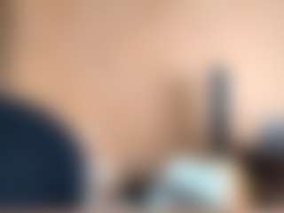 Live cam show with DionnaSeegars - Blonde Hair on Gym Cam Girls