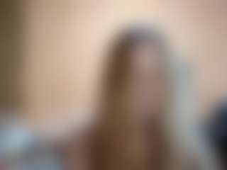 Live cam show with DionnaSeegars - Red Hair on Chatstar