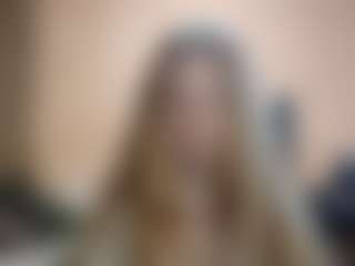 Live cam show with DionnaSeegars - Red Hair Squirt on studioflirtlive.com