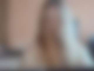 Live cam show with DionnaSeegars - College Mature on fapnchat