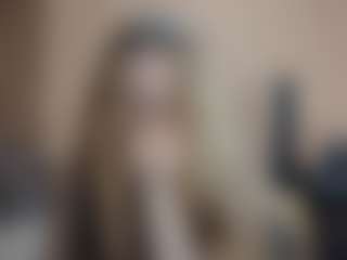 Live cam show with DionnaSeegars - Hairy Pussy on liverealitysex.com