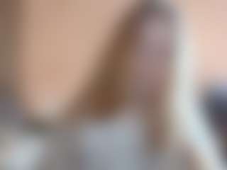 Live cam show with DionnaSeegars - Blue Eyes on Camsoda