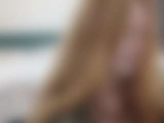 Live cam show with DionnaSeegars - Tease Red Hair on Hubzter Live