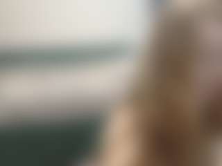 Live cam show with DionnaSeegars - Student on Dolls Live