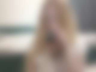 Live cam show with DionnaSeegars - Red Hair Fetish on Gym Cam Girls