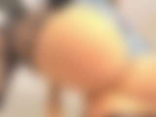 Live cam show with emma-lambert - Facial on Camsoda