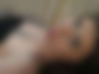 Live cam show with KatrinJons - Brown Hair on AdultVida.com