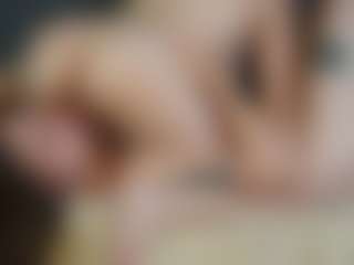 Live cam show with KatrinJons - Striptease on Stripli.com