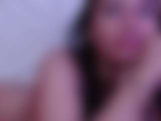 Live cam show with sofynyxs - Public on xDating