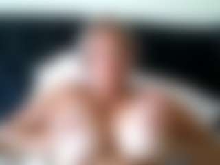 malibumelons's Live Sex Cam Show