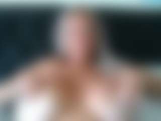malibumelons's Live Sex Cam Show