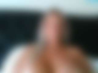 malibumelons's Live Sex Cam Show