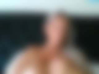 malibumelons's Live Sex Cam Show