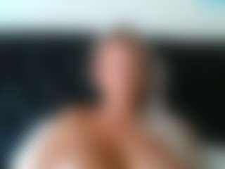 malibumelons's Live Sex Cam Show