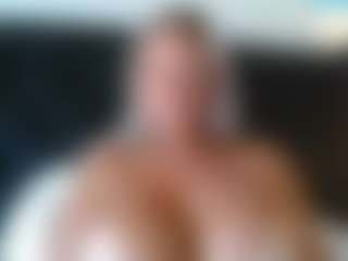 malibumelons's Live Sex Cam Show