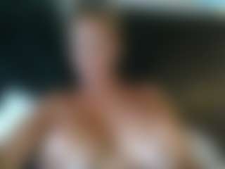 malibumelons's Live Sex Cam Show