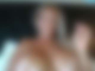 Live cam show with malibumelons - Orgasm on TottyGirls
