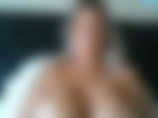 malibumelons's Live Sex Cam Show
