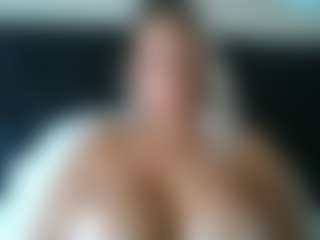 malibumelons's Live Sex Cam Show