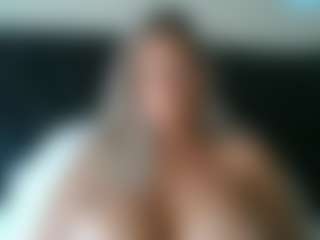 malibumelons's Live Sex Cam Show