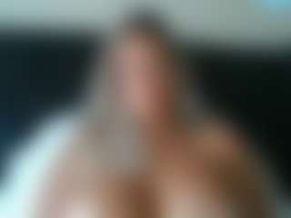 malibumelons's Live Sex Cam Show