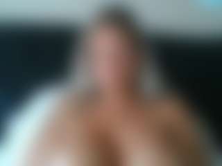 malibumelons's Live Sex Cam Show