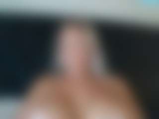 malibumelons's Live Sex Cam Show