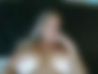 malibumelons's Live Sex Cam Show