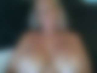 malibumelons's Live Sex Cam Show