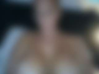 malibumelons's Live Sex Cam Show