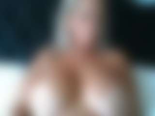 malibumelons's Live Sex Cam Show