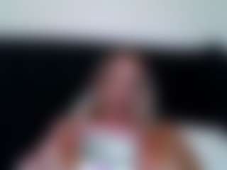 malibumelons's Live Sex Cam Show